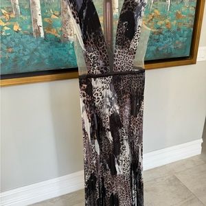 Bebe Leopard 🐆 Long Maxi dress